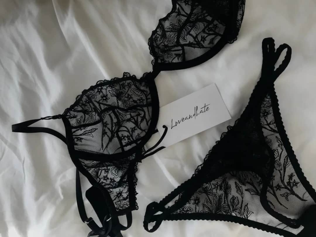 Bielizna koronkowa: Odkryj sekret idealnego dopasowania i stylu